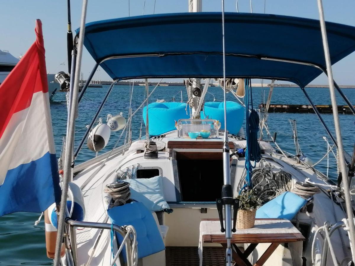 La Tua Stanza A Vela Sul Mare Hotell Bari Exteriör bild