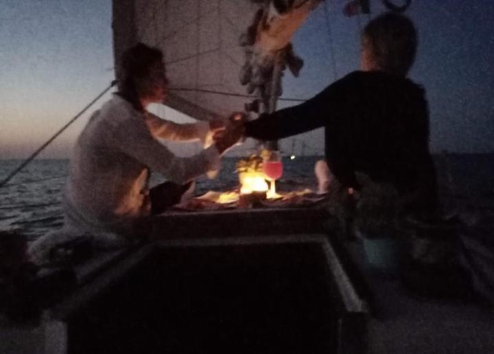 La Tua Stanza A Vela Sul Mare Hotell Bari Exteriör bild